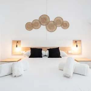 Bhost - Roca Castle Apartamento Torremolinos